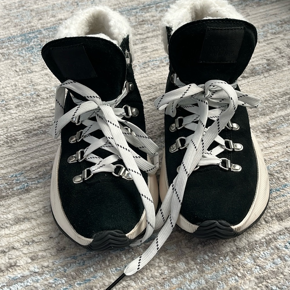 Sorel sneakers